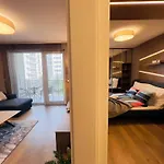 Karzo Lu 205 Free Garage Apartment *